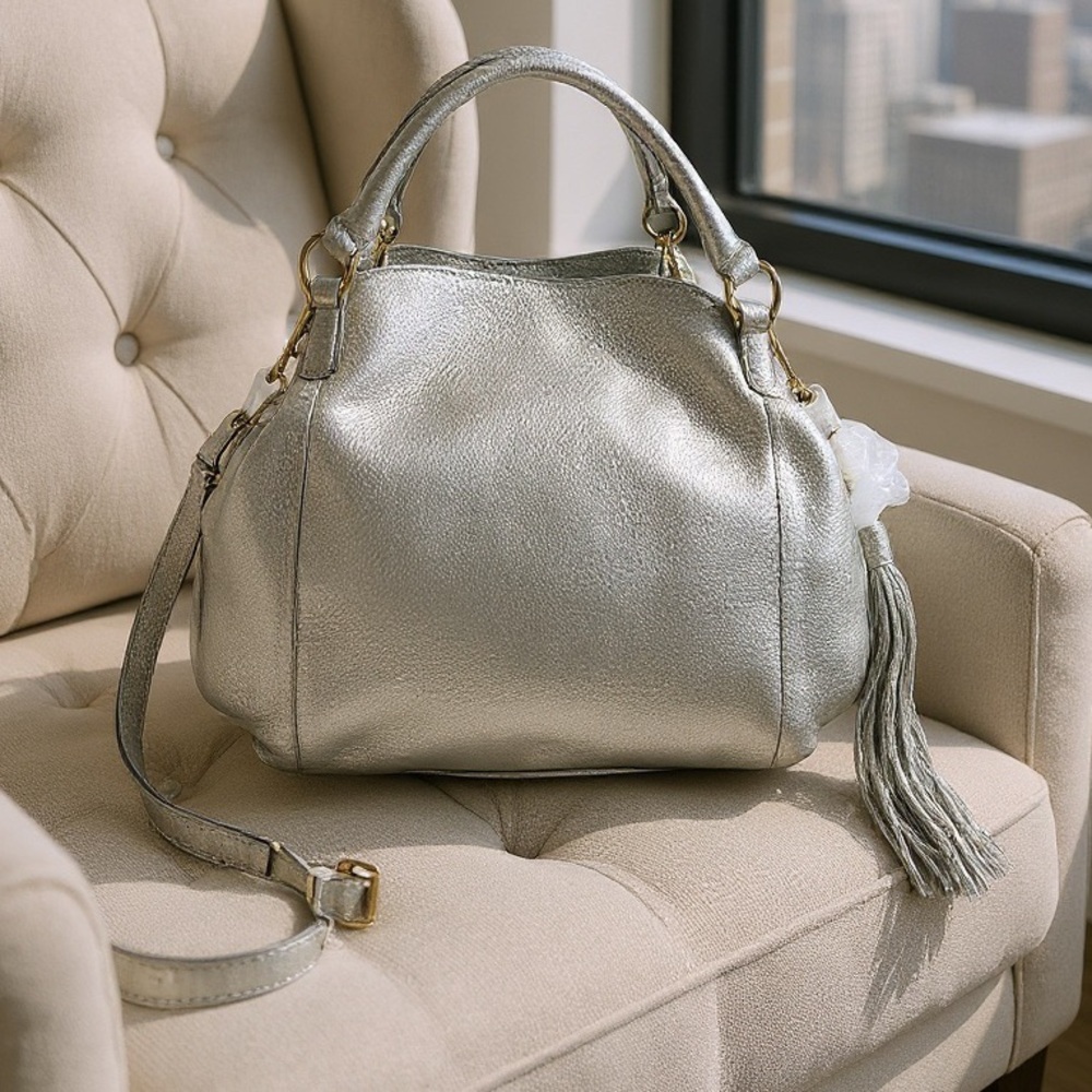 New G.I.L.I. Roma 2 Metallic Silver Leather Tote